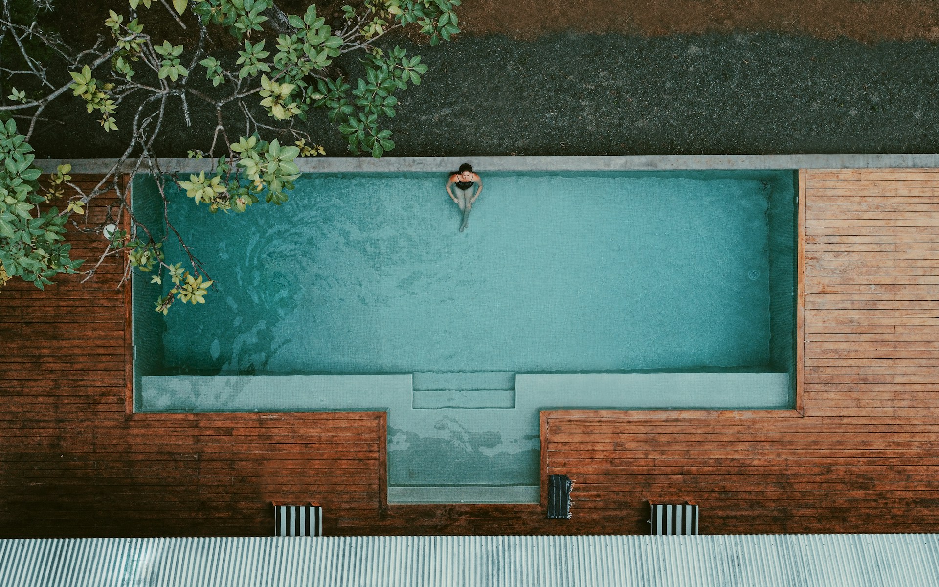 plage piscine bois